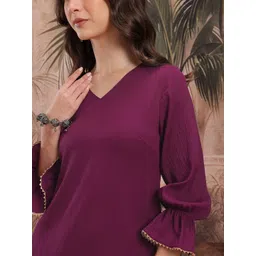 Sangria Crinkled Effect V-Neck Gotta Patti Detail Bell Sleeves A-Line Kurta image 4