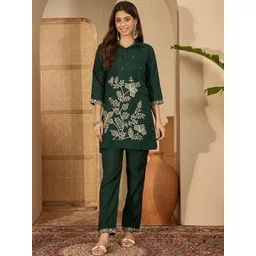 Sangria Embroidered Shirt Collar Tunic With Trousers Co-Ords-picture-17