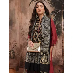 Sangria Ethnic Motifs Woven Design Ethnic Shawl with Tasseled Border-picture-16