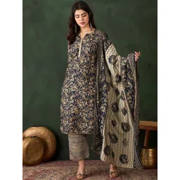 Sangria Floral Printed Kurta & Trouser With Dupatta Kurta Set-picture-29