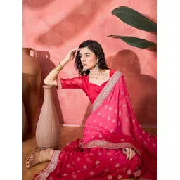 Sangria Floral Printed Saree With Unstitched Blouse-picture-33