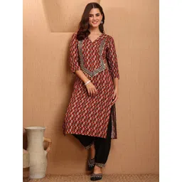 Sangria Floral Printed V-Neck Sequinned Straight Kurta-picture-15