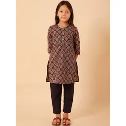 Sangria Girls Ethnic Motifs Printed Regular Pure Cotton Kurta with Trousers-picture-32