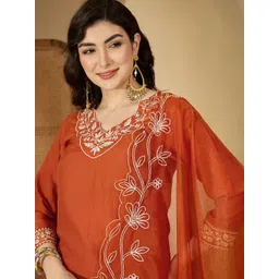 Sangria Women Floral Embroidered Regular Thread Work Kurta with Trousers & With Dupatta-picture-33