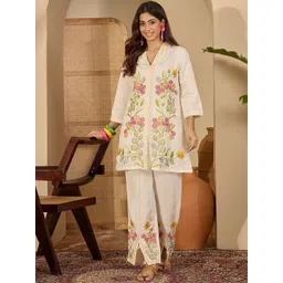 Sangria Women Floral Embroidered Shirt Collar Tunic & Trousers Co-Ords-picture-39