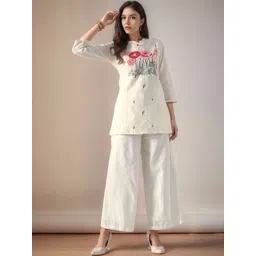 Sangria Women Floral Embroidered V Neck Pure Cotton Tunic & Trousers Co-Ord Set-picture-17