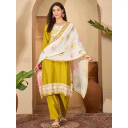 Sangria Women Floral Printed Kurta with Trousers & With Dupatta-picture-21