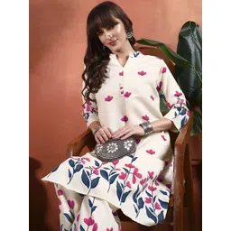 Sangria Women Floral Printed Regular Kurta with Trousers-image-16