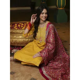 Sangria Yellow Floral Embroidered Gotta Patti Straight Kurta & Trouser With Dupatta-picture-37