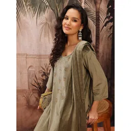 Sangria Yoke Design Pure Wool Kurta with Trousers & Dupatta-picture-27