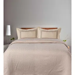 saral home Beige Geometric 144 TC 100% Cotton Queen Sized Bed Sheets with 2 Pillow Covers-picture-23