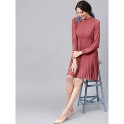 SASSAFRAS Rose Accordion Pleats Empire Dress-picture-36