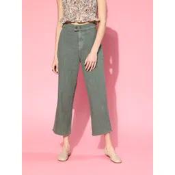 SASSAFRAS Women Beautiful Grey High-Rise Relaxed Fit Cropped Jeans-picture-36