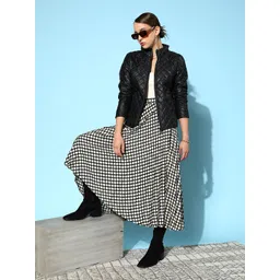 SASSAFRAS Women Black Solid Puffer Jacket-picture-24