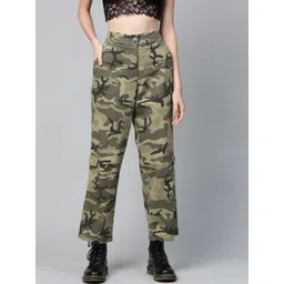 SASSAFRAS Women Green Regular Fit Camouflage Printed Cargos-picture-32