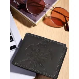 SASSORA Black ARLO Textured Small Leather Bi-Fold Wallet-picture-17