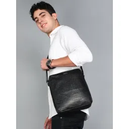 SASSORA EEFA Black Leather Textured Large Cross Body Bag-picture-23