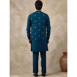 Satwaa Men Floral Embroidered Aari Work image 4