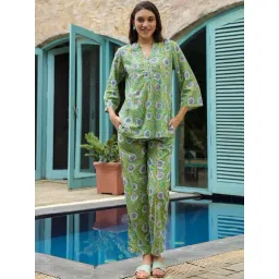 SAY Green Printed Pyjamas Set-picture-28