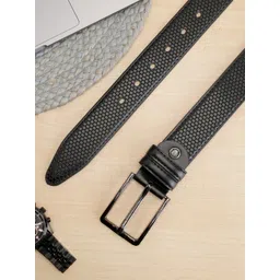SAZARA Men Textured Leather Belt-picture-14