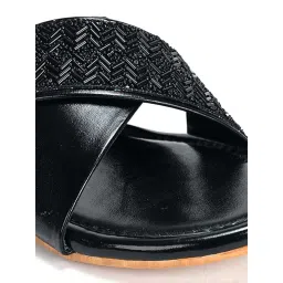 Scentra Women's Black Cross Strap Sandals image 4