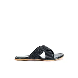 Scentra Women's Black Cross Strap Sandals image 2