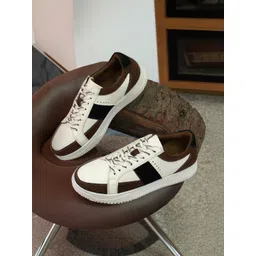 Scott Haiell Men Colourblocked Sneakers-picture-30