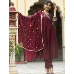 SDK FASHION Women Ethnic Motifs Embroidered Empire Thread Work Kurta with Trousers & With Dupatta-image-14