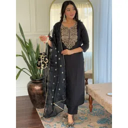 SDK FASHION Women Ethnic Motifs Embroidered Regular Kurta with Trousers & With Dupatta-image-1