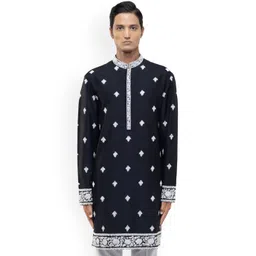 SDS By Kushal Shah Men Floral Embroidered Kurta with Trousers image 4
