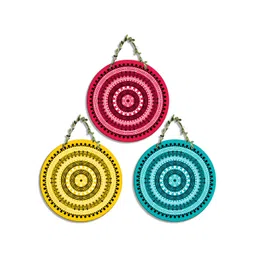 SEHAZ ARTWORKS Cir Set 3-Pcs Yellow & Blue Printed Wooden Wall Hangings-picture-41