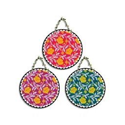 SEHAZ ARTWORKS Circle Set 3-Pcs Pink & Violet Printed Wooden Wall Hangings-picture-35