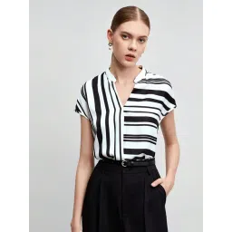 SELVIA White & Black Striped Shirt-picture-21