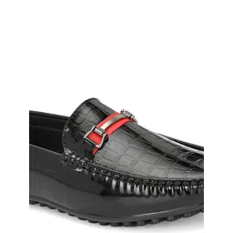 SERVER Men Woven Design Lightweight Leather Loafers image 3