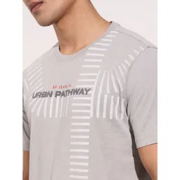 SF JEANS by Pantaloons Men Typography Slim Fit T-shirt image 3