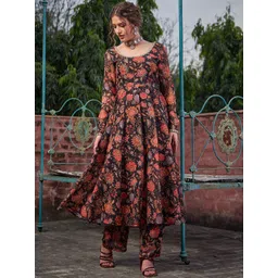 Shae by SASSAFRAS Women Floral Printed Kurta with Palazzos-picture-16