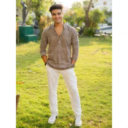 Shasak Men Chevron Printed Kurta-picture-17