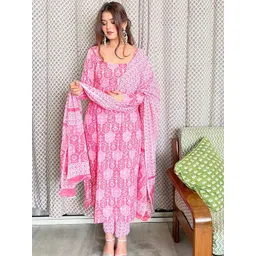 Shedika Ethnic Motifs Printed Square Neck Straight Kurta With Trouser And Dupatta-picture-18