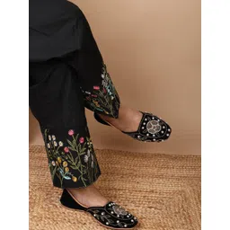 Shoestail Women Mojaris Flats-picture-34