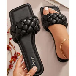 Shoetopia Cable Knit Designed Slip On Sandals - Black-picture-27