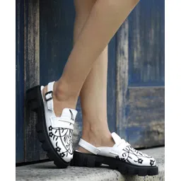 Shoetopia Floral Designed Sandals - White-picture-20