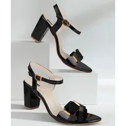 Shoetopia Geometric Designed Buckle Closure Heeled Sandals - Black-picture-27