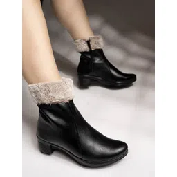 Shoetopia Girls Black Solid Block Heeled Boots-picture-19
