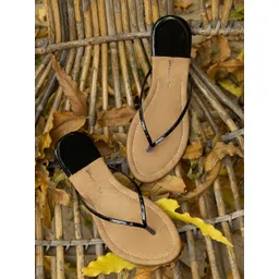 Shoetopia Girls Black Solid Open Toe Flats image 1