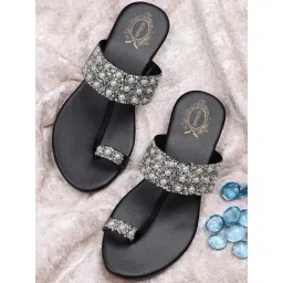 Shoetopia Kids Black Toe Ring Sandals-picture-20