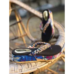 Shoetopia Kids Multicolor Thong Sandals-picture-27