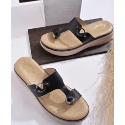 Shoetopia Metal Applique Detailed Colour Blocked Wedge Sandals - Black-picture-16