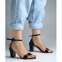 Shoetopia Solid Buckle Closure Heel Sandals - Black-picture-16