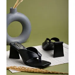 Shoetopia Solid Mules Heel Sandals - Black-picture-14