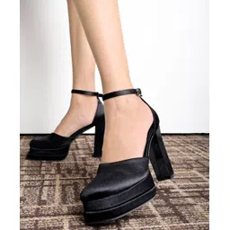 Shoetopia Solid Platform Block Heels - Black-picture-17